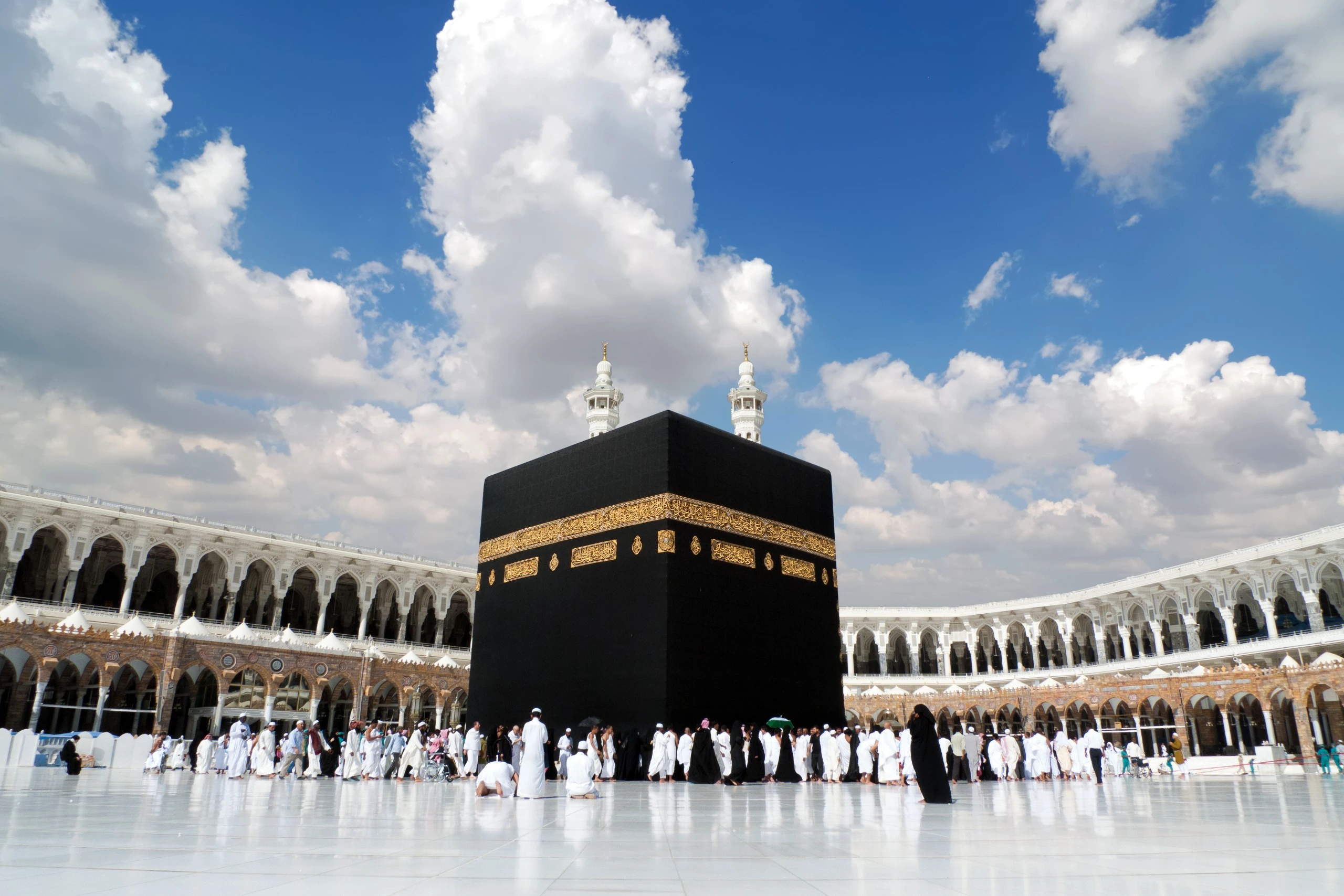 Stay Healthy Every Step of the Way with FEV3Rs Umrah Healthcare Package 6