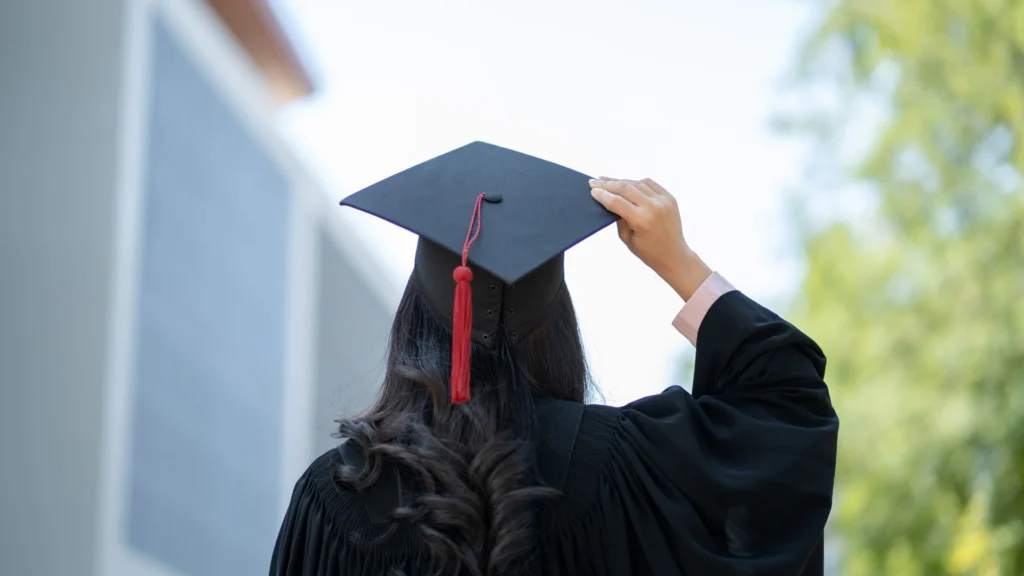 Langganan Kesihatan Murah untuk Graduan Baru dengan FEV3R